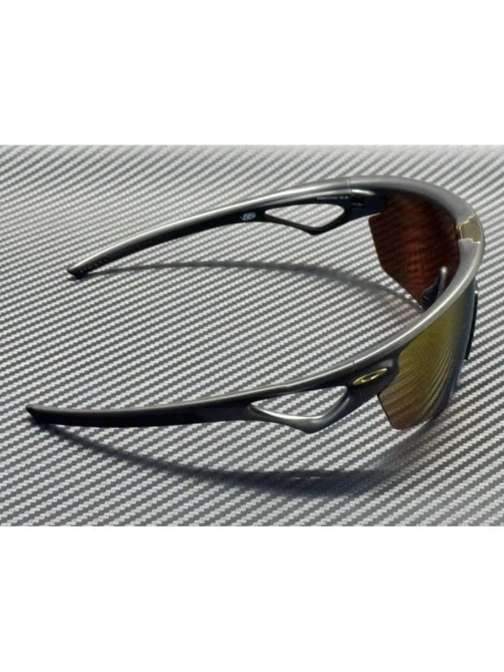 New Oakley Men Matte Carbon Sunglasses 65-21-130
